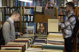 Книжные магазины Москвы освободят от торгового сбора?