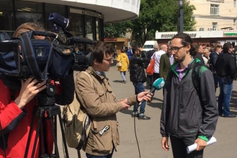 В Москве прошел пикет против законопроекта, запрещающего размещение хостелов в квартирах