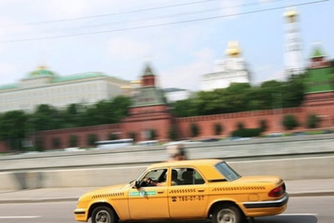 Москва поддержит таксистов бессрочными лицензиями