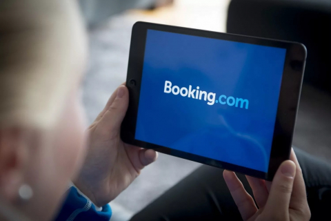 Сервис Booking.com получил повторное предупреждение от ФАС