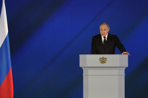 Путин поручил принять дополнительные меры поддержки малого и среднего бизнеса